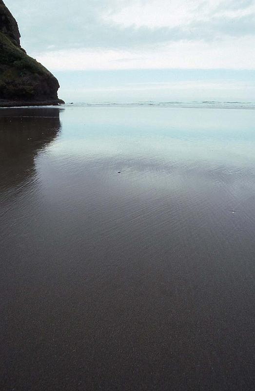 WT 0200 010-21 New Zealand.jpg